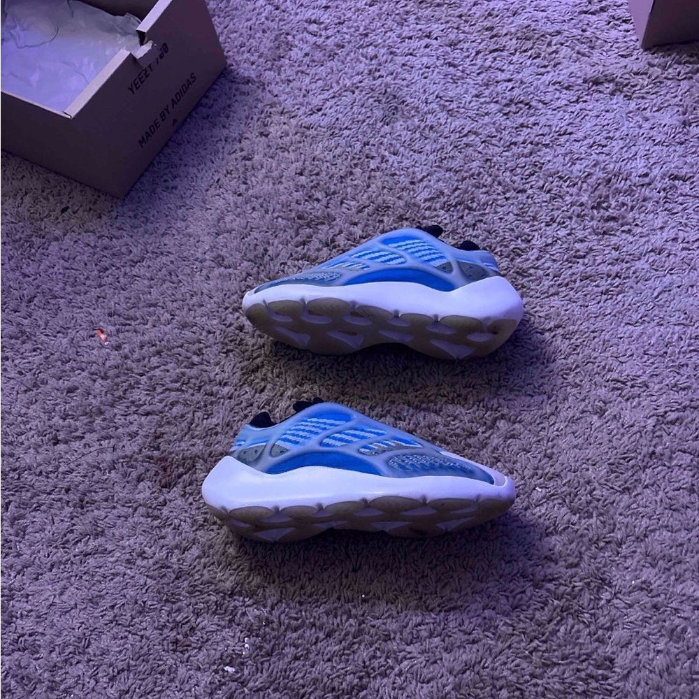 Adidas Yeezy 700 V3 “Azareth”